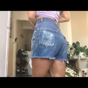 distressed Levi’s 517 cut off denim shorts